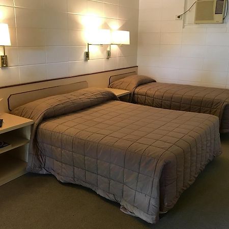 Cairns Motor Inn Extérieur photo