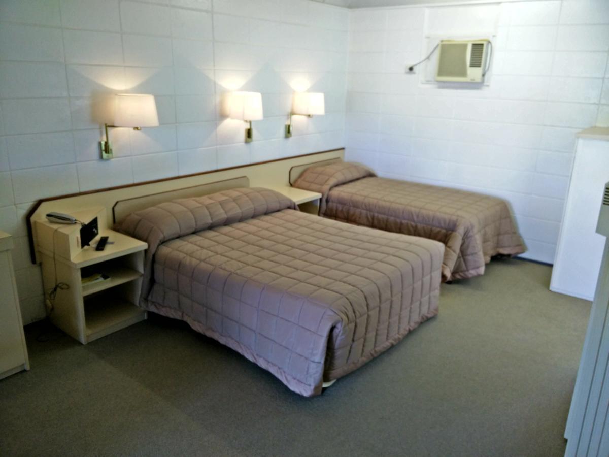 Cairns Motor Inn Extérieur photo